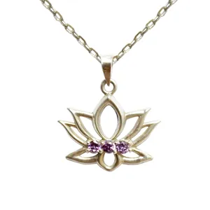 گردنبند نقره زنانه جواهری تفرشی طرح لوتوس مدل عشق کد AZ-01