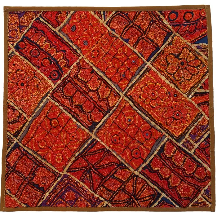 عکس شماره 2 : رومیزی سوزن دوزی کد zarimor15