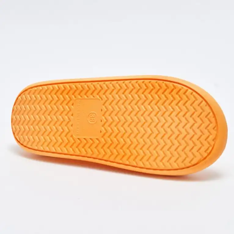 صندل زنانه ال سی وایکیکی مدل طبی استپ دار