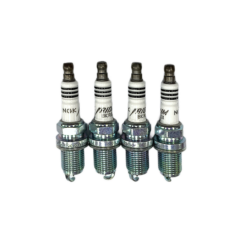 شمع خودرو ان جی کا ایریدیوم کد BKR6EIX 6418 پایه کوتاه بسته 4 عددی