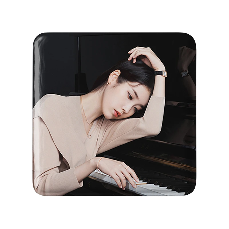 مگنت خندالو طرح آیو IU  مدل مربعی کد 19820