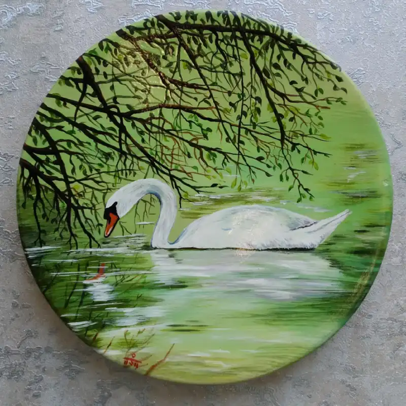 بشقاب دیوارکوب سفالی طرح منظره مدل قویِ تنها