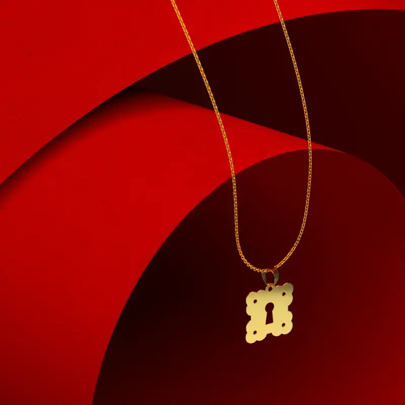 گردنبند طلا 18 عیار زنانه مدوپد مدل قفل کد F3-1-1141