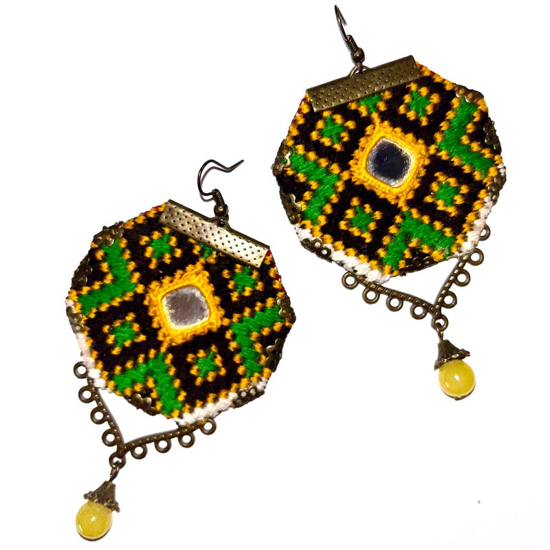 گوشواره مدل آینه دوزی بلوچ کد 126