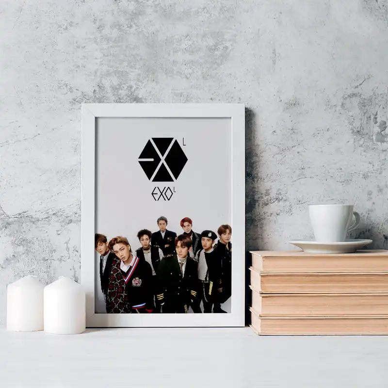 تابلو خندالو مدل گروه اکسو EXO کد 16780