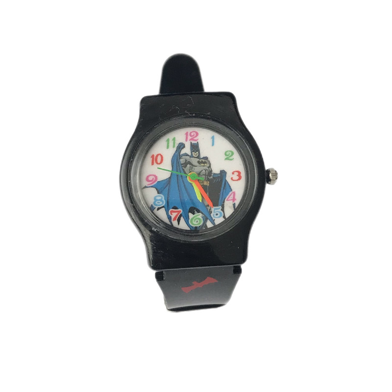 ساعت  مچی عقربه ای پسرانه مدل بتمن W-189