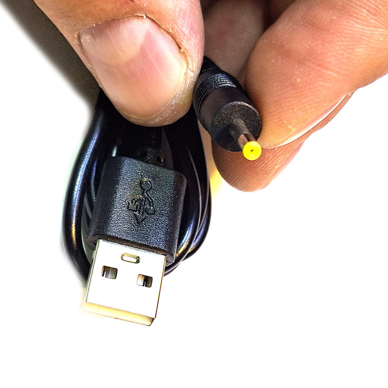 فیش تغذیه آداپتور مدل USB-2.4-Y