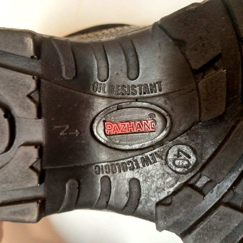 کفش ایمنی  پاژند فیدار تبریز مدل 4044