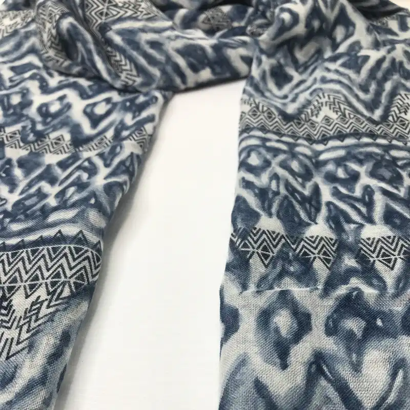 شال زنانه کد 06