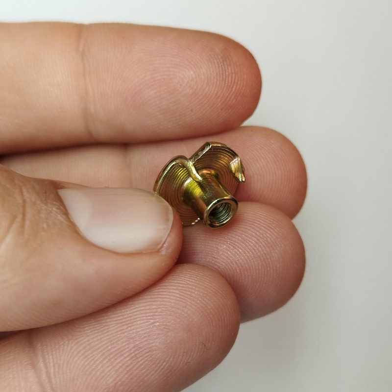 مهره چوب مدل HI5-M4 بسته 20 عددی