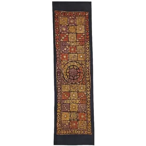 رومیزی سوزن دوزی کد SOOZRA111