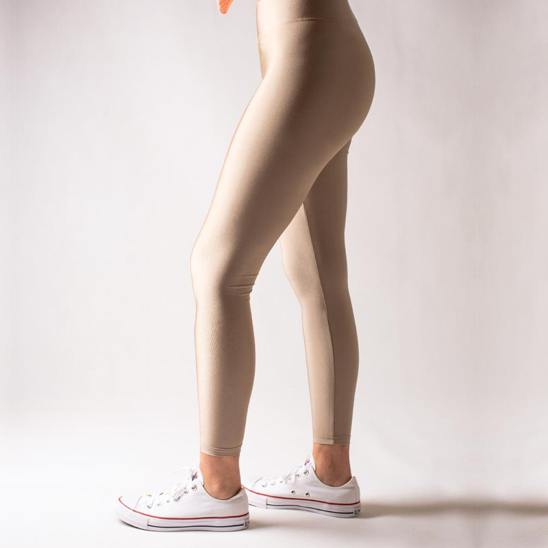 لگینگ زنانه مدل شاین جذب رنگ بژ
