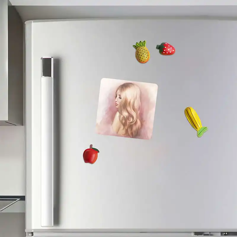 مگنت طرح دختر مدل mg10559