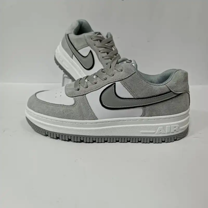 کفش پیاده روی مردانه مدل Air Force 7 کد 199901440025