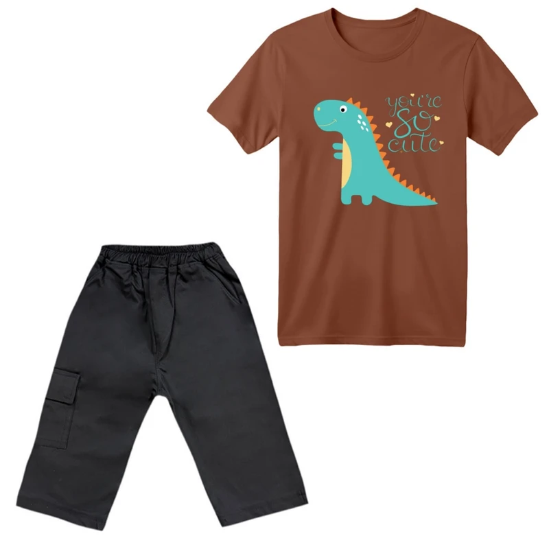 ست تی‌شرت آستین کوتاه و شلوارک پسرانه مدل دایناسور کد ۳۲