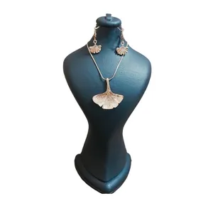 نیم ست زنانه مدل وال