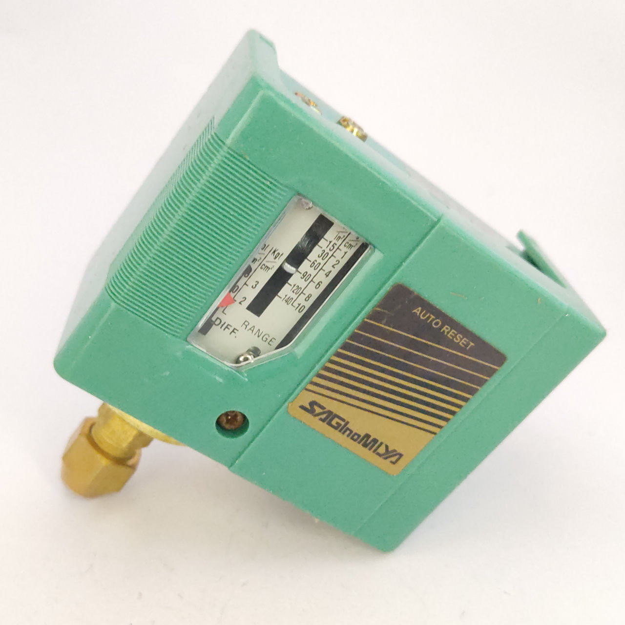 کلید کنترل اتوماتیک پمپ ساگی نامی مدل Sns-c110x