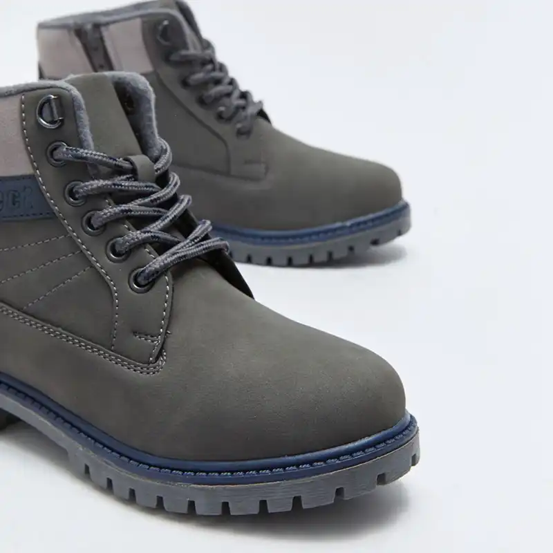 نیم بوت پسرانه ال سی وایکیکی مدل W2AY24Z4