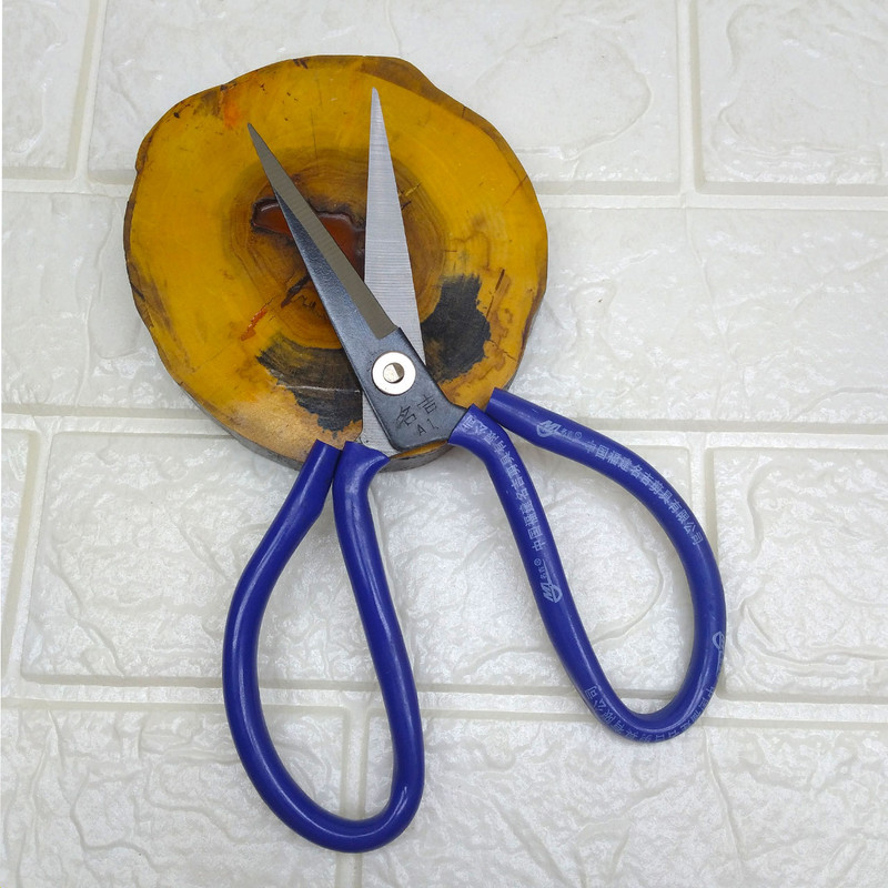 قیچی مدل چرم دوزی کد STN00A1