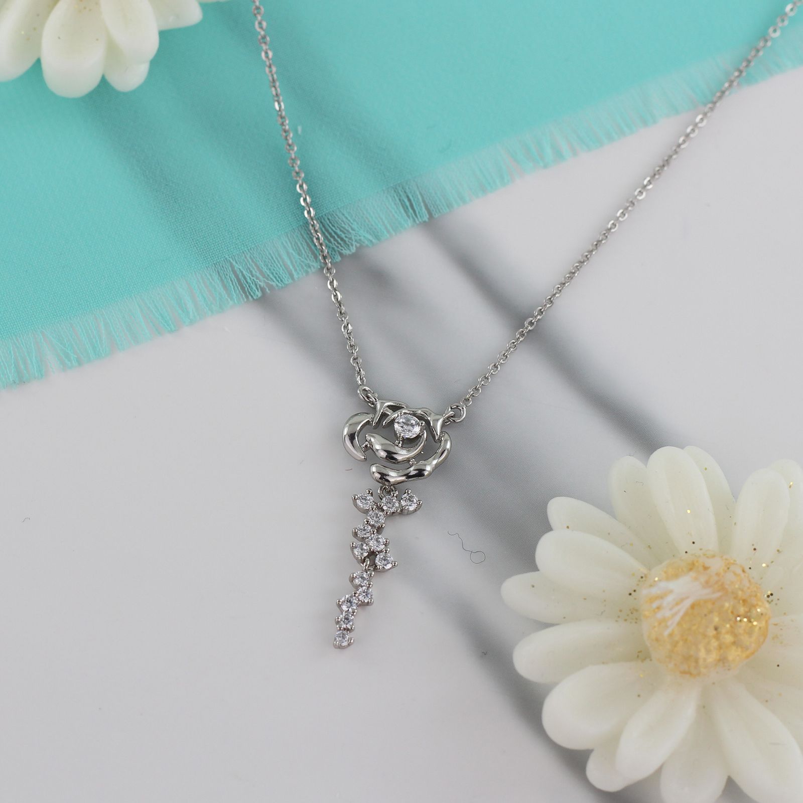 گردنبند زنانه ژوپینگ مدل گل کد AAB506 - - 2