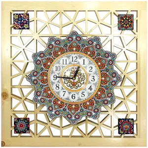 ساعت میناکاری طرح گره چینی