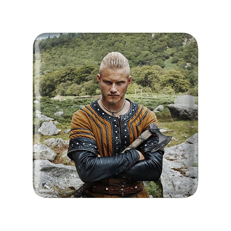 مگنت خندالو مدل بیورن سریال وایکینگ ها Vikings کد 29110