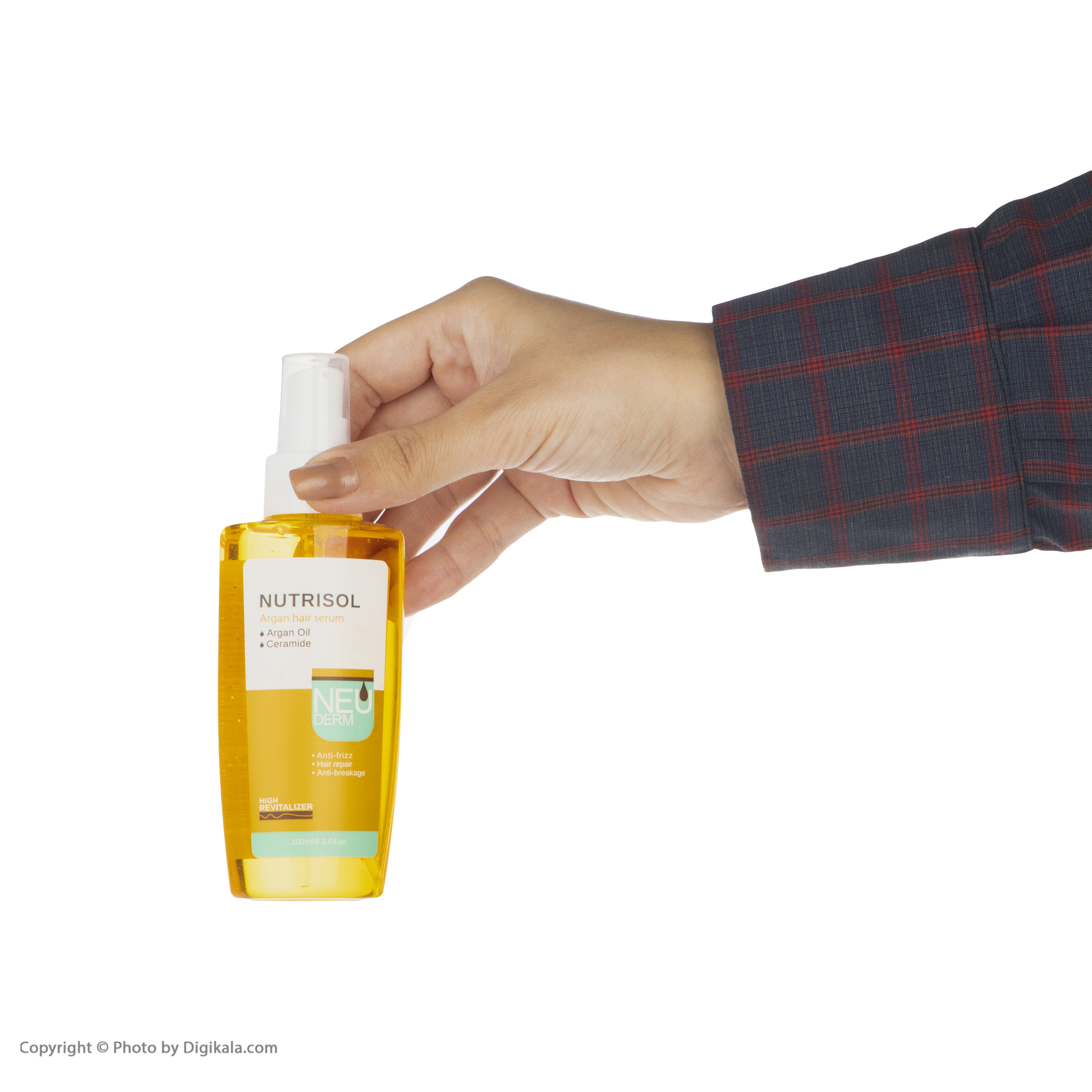 سرم مو آرگان نئودرم حجم 100 میلی‌لیتر، با خاصیت ترمیم کننده، مغذی، ضد وز و شکنندگی مو، احیا کننده، حالت دهنده، سازگار با انواع مو، حاوی ویتامین E و B5، مدل نوتریسل
