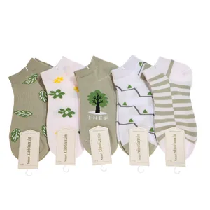 جوراب دخترانه  مدل فانتزی کد 01021 بسته 5 عددی