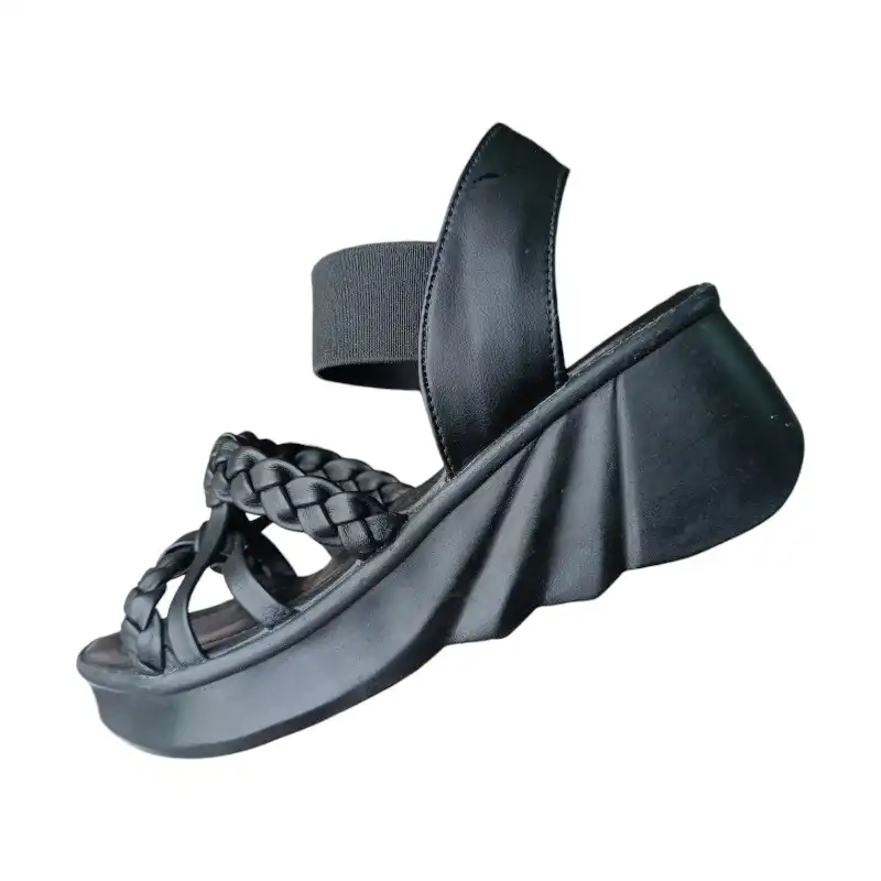 صندل زنانه مدل لژدار طرح گیس باف رنگ مشکی