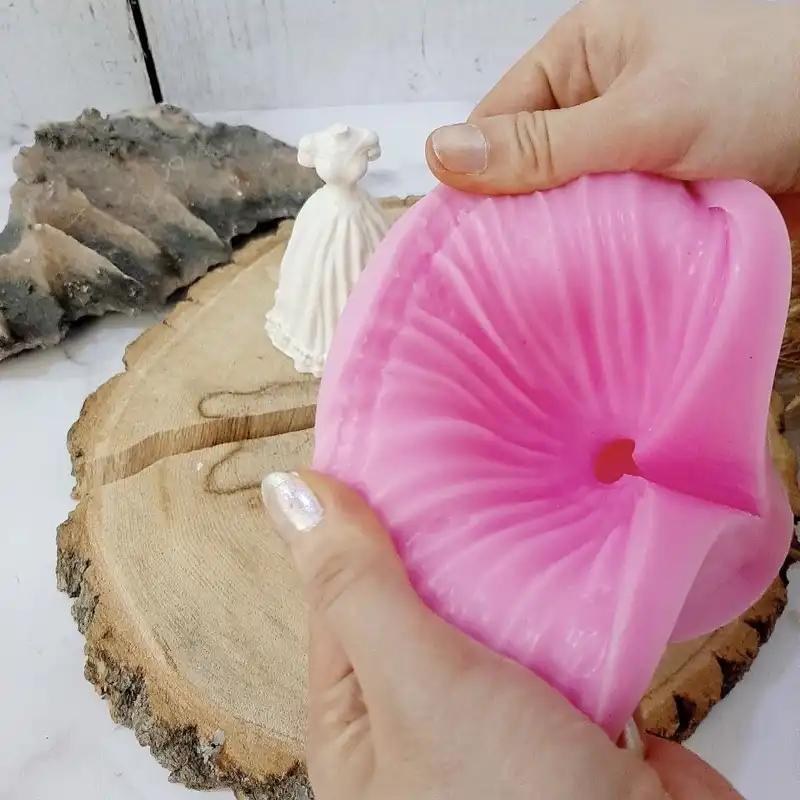 قالب شمع مدل عروس