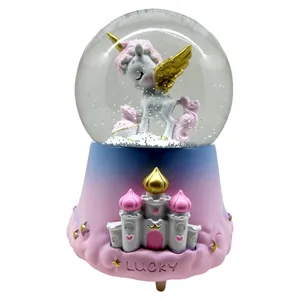 گوی موزیکال مدل کوکی اسب تک شاخ و قلعه طرح Lucky کد KB6267