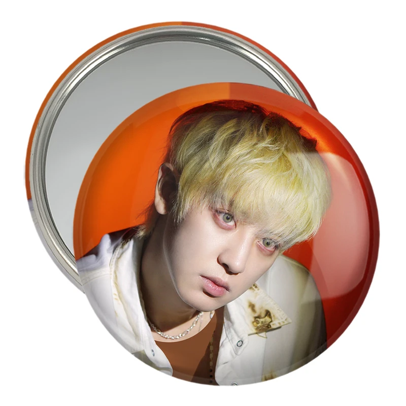 آینه جیبی خندالو مدل چانیول گروه اکسو EXO  کد 16833