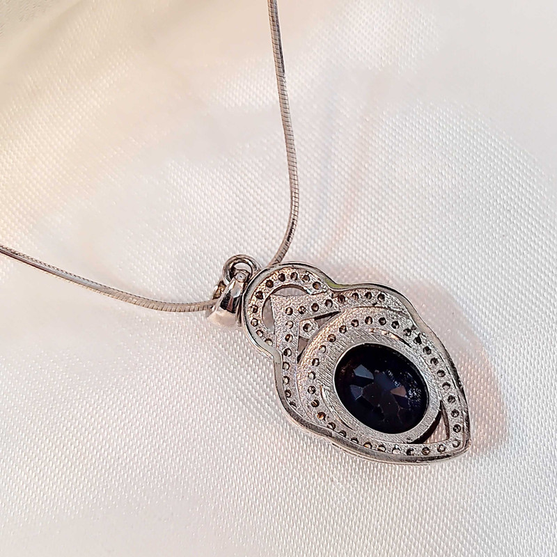 گردنبند نقره زنانه مدل یاقوت کبود کد NG1354