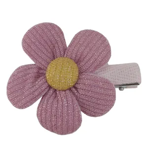 گیره مو دخترانه مدل فانتزی گل پارچه ای