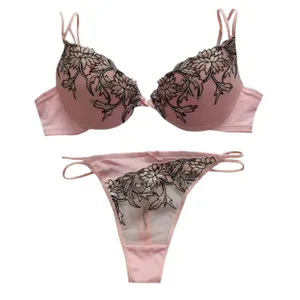 ست شورت و سوتین زنانه مدل تور و دانتل رنگ صورتی