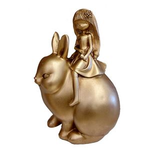 نقد و بررسی مجسمه مدل دختر خرگوشی توسط خریداران