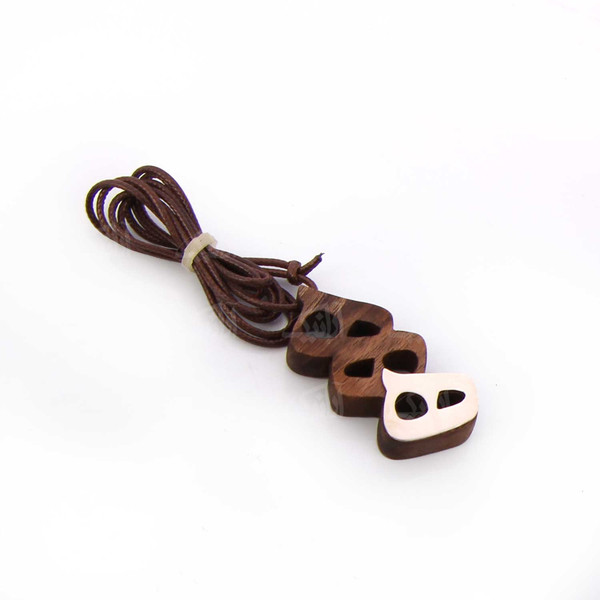 گردنبند دست ساز زنانه آرانیک مدل مشبک نقره با قاب چوبی کد 1510800005