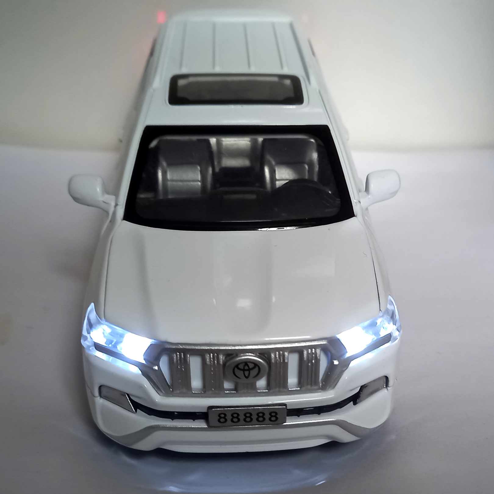 ماشین بازی مدل پرادو 6 درب باز شو