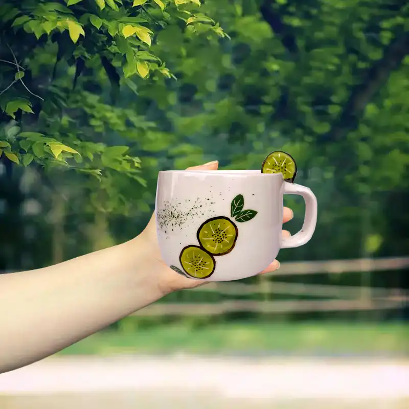 ماگ سرامیکی مدل ابمیوه طرح کیوی کد 7