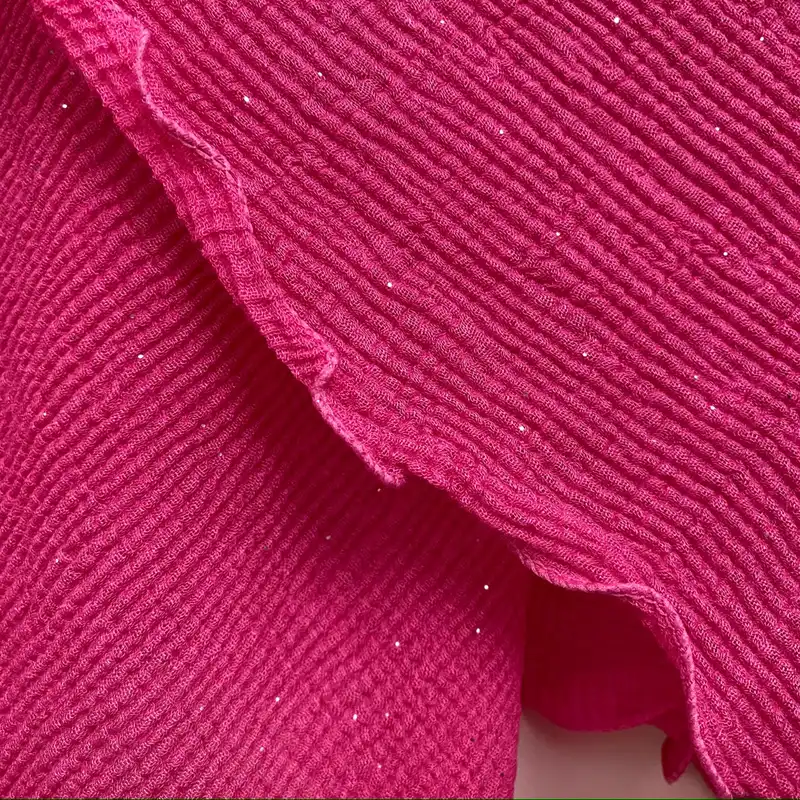 روسری زنانه مدل پلیسه اکلیلی حاشیه دالبری