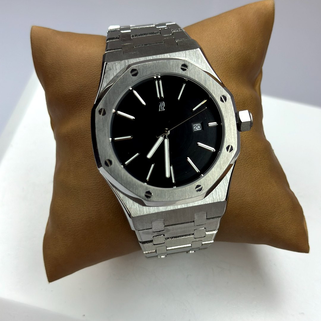 ساعت مچی عقربه‌ای مردانه آدومارس پیگه مدل FW0058