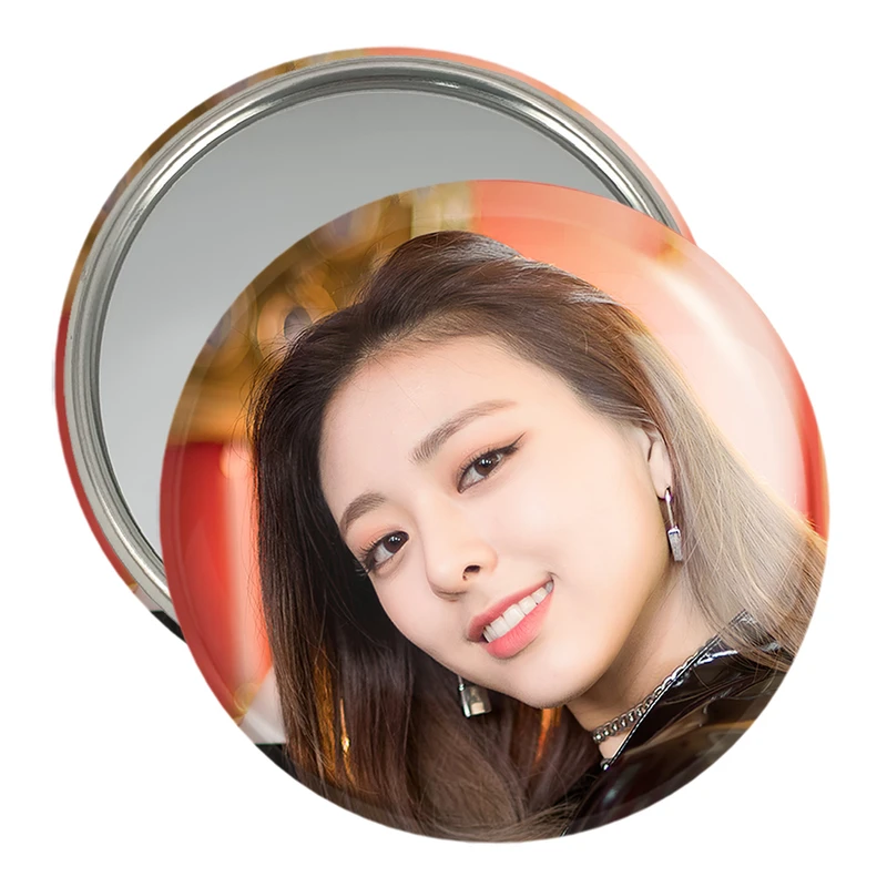 آینه جیبی خندالو مدل یونا گروه ایتزی ITZY  کد 20224