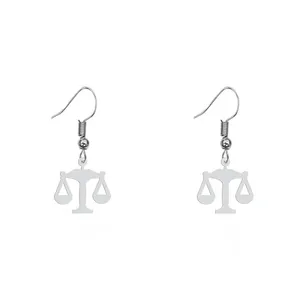 گوشواره زنانه هایکا طرح ترازوی عدالت مدل ha-416