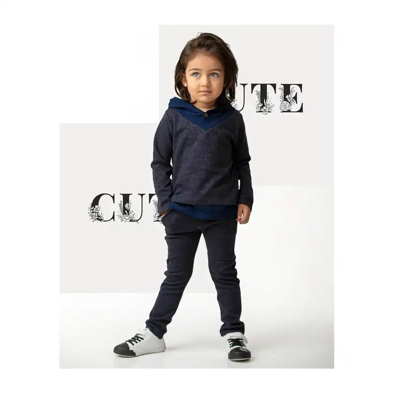 ست هودی و شلوار نوزادی مدل آدمک کلاهدار ژاکارد رنگ طوسی  روشن