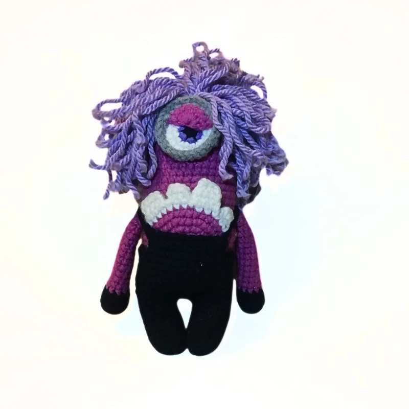 عروسک بافتنی مدل تک چشم