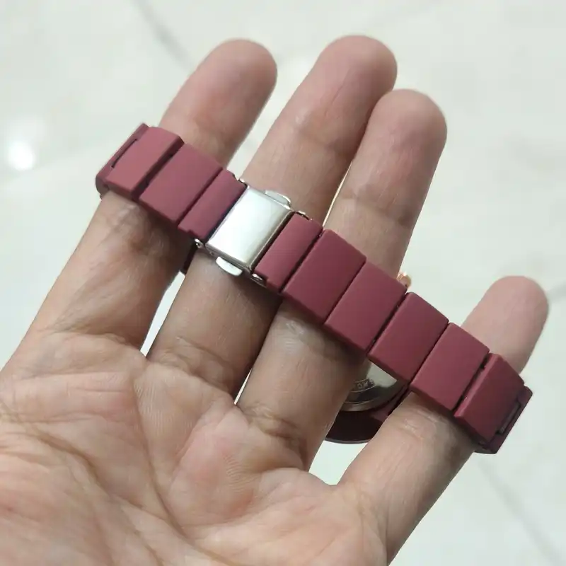 ساعت مچی عقربه ای زنانه مدل کلاسیک مینیمال بند فلزی کد 5