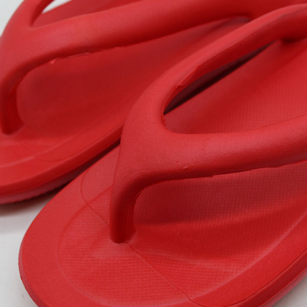 دمپایی لاانگشتی زنانه پاپا مدل آلما کد 1426-RD