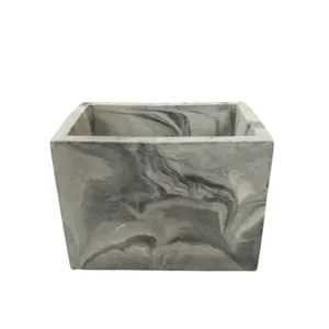 گلدان بتنی طرح مکعب ساده 