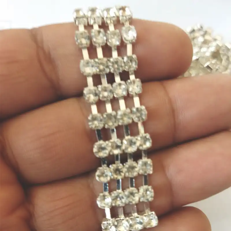 زنجیر لباس کد 4LNA طول 1 متر