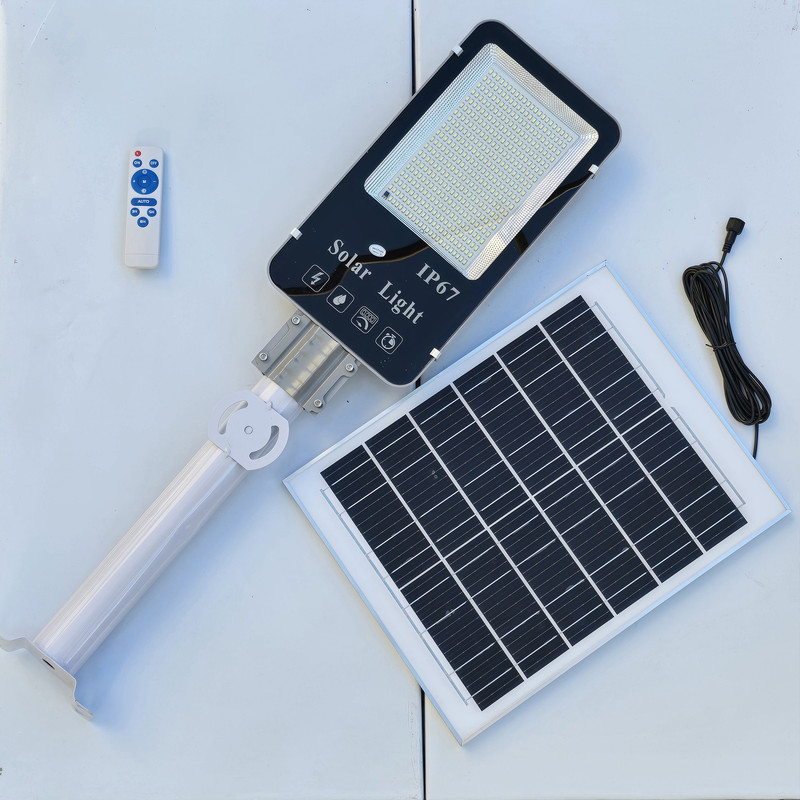 چراغ خیابانی خورشیدی 300 وات مدل ST-IP67 به همراه پنل خورشیدی